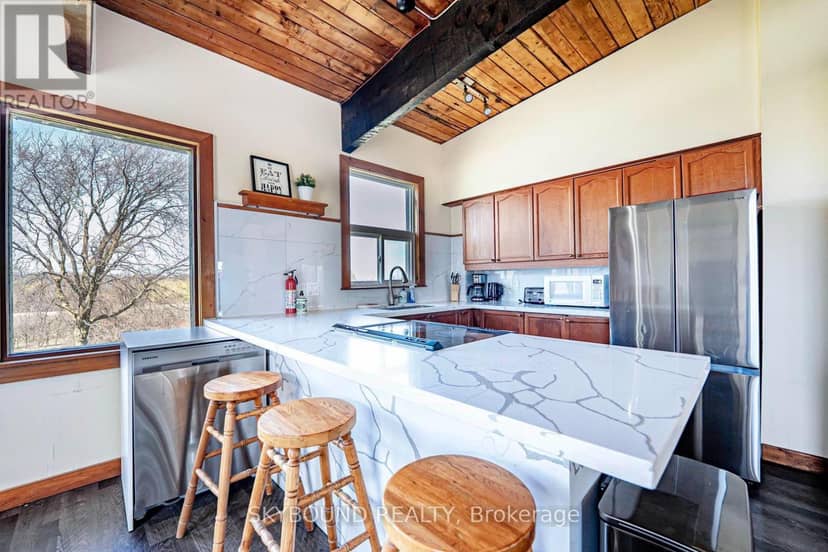 157 Tyrolean Lane — photo 17 of 40