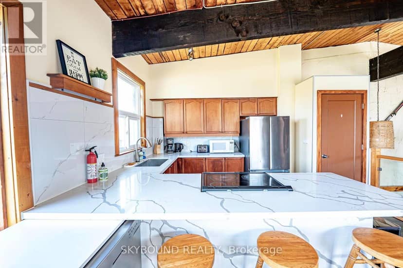 157 Tyrolean Lane — photo 18 of 40