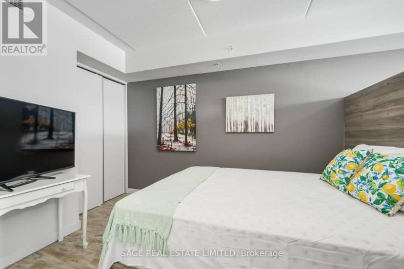 424 - 257 Hemlock Street — photo 20 of 40