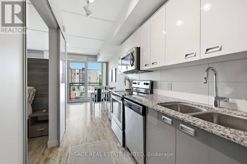 424 - 257 Hemlock Street — photo 3 of 40