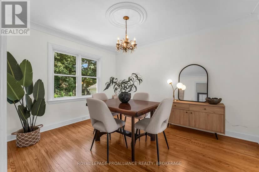201 Willingdon Avenue — photo 12 of 40
