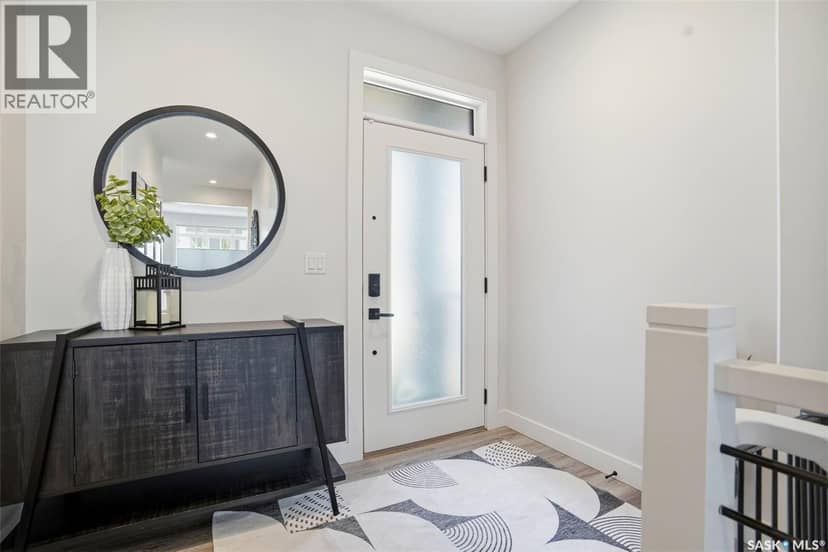 250 Skopik CRESCENT — photo 3 of 40