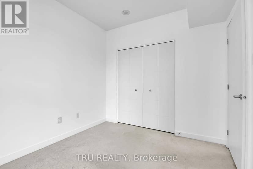 1110 - 179 Metcalfe Street — photo 24 of 39
