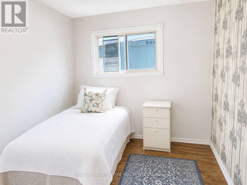 4 Kavanagh Drive — photo 9 of 17