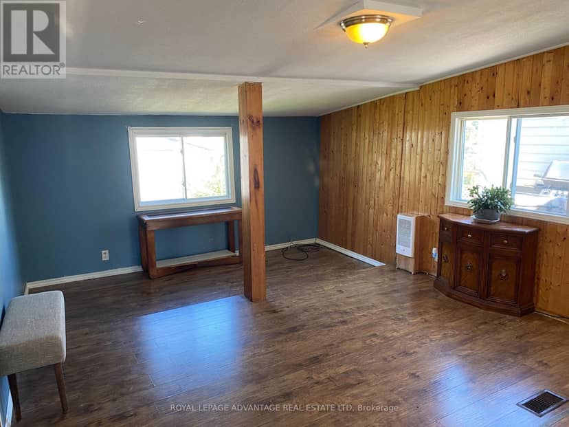 4 Kavanagh Drive — photo 8 of 17