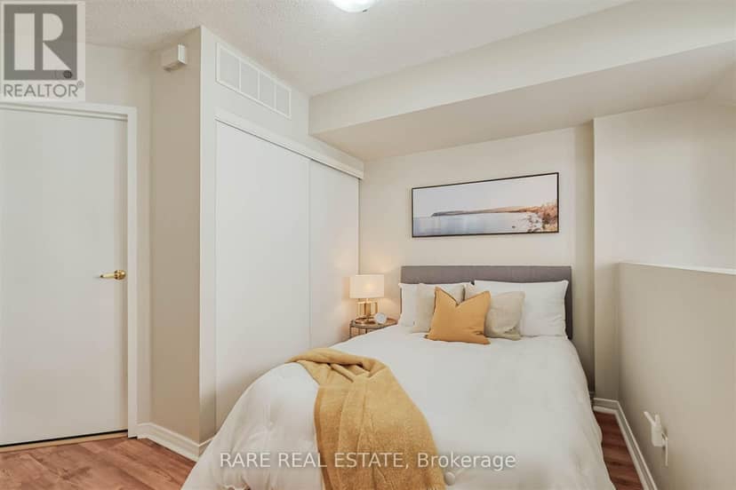 612 - 38 Western Battery Road — photo 16 of 20