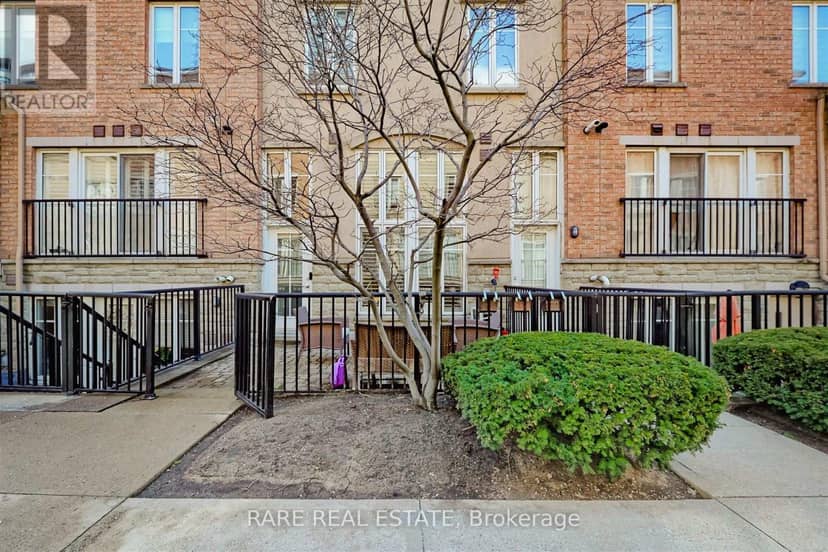 612 - 38 Western Battery Road — photo 4 of 20