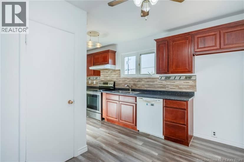 194 Jones Street — photo 19 of 40