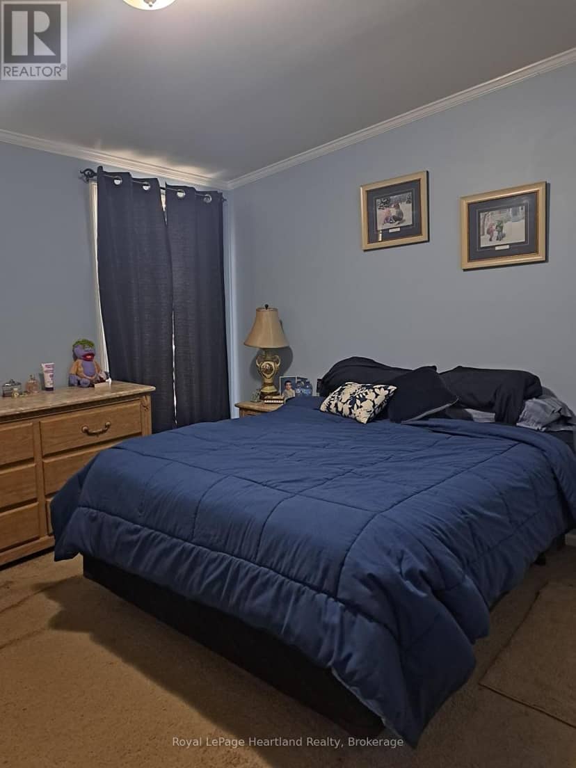 9 Bond Street, Strathroy-Caradoc, photo 7