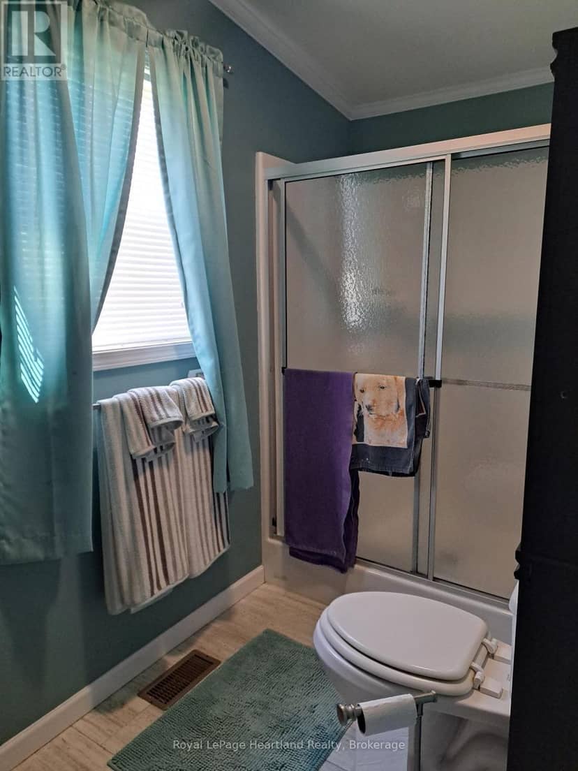 9 Bond Street, Strathroy-Caradoc, photo 8