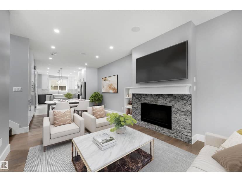 9013 90 ST NW, Edmonton, photo 2