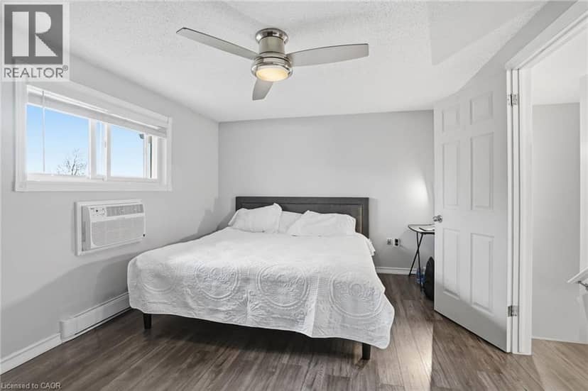 445 STONE CHURCH Road W Unit# 19 — photo 30 of 40