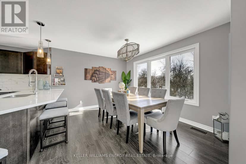 1687 Lakeside Drive — photo 16 of 40