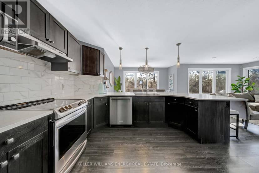 1687 Lakeside Drive — photo 18 of 40
