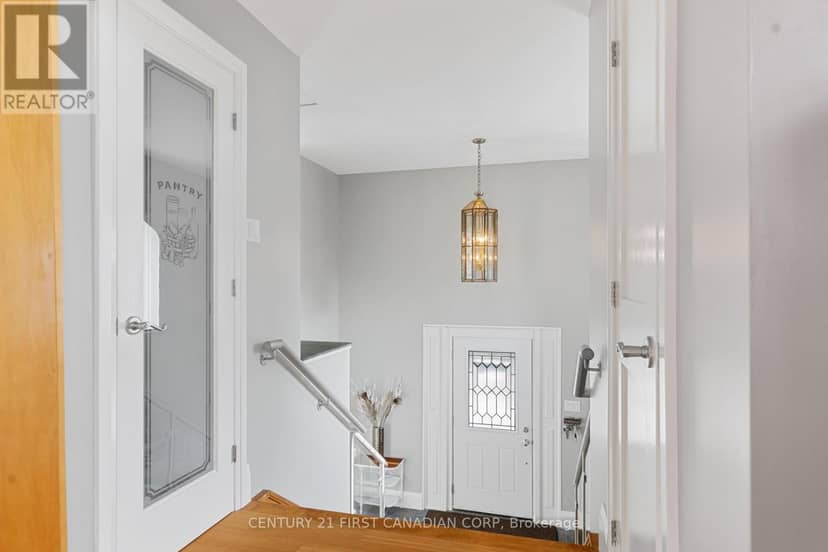 1772 Perth Road 139 Road, St. Marys, photo 7