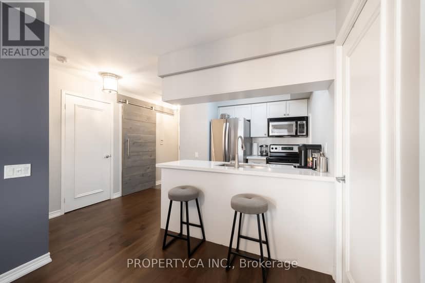 202 - 60 St Clair Avenue W — photo 9 of 20
