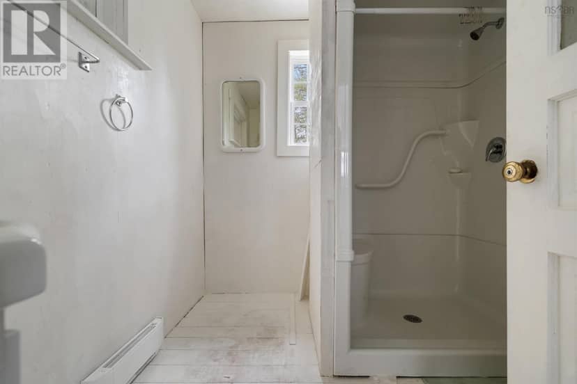 15 McDougal Street — photo 14 of 40