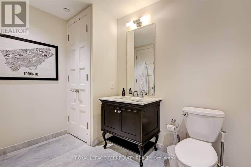 332 - 22 Leader Lane — photo 12 of 16