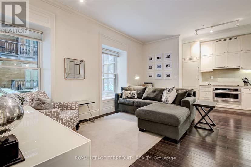 332 - 22 Leader Lane — photo 7 of 16
