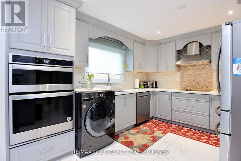48 Garside Crescent — photo 14 of 39