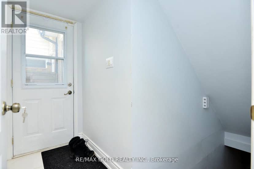 48 Garside Crescent — photo 27 of 39