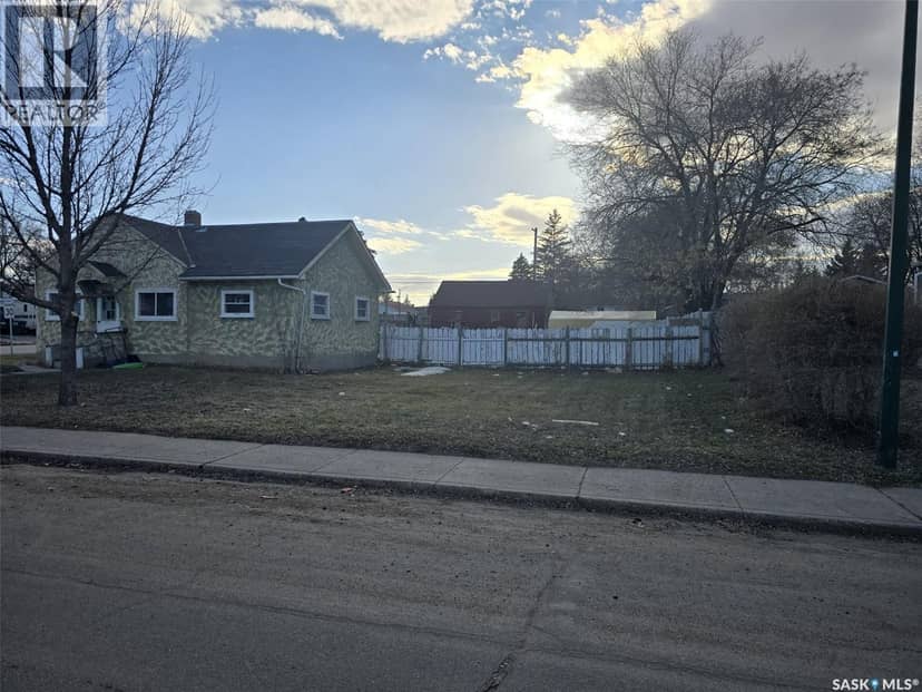 201 R Avenue N, Saskatoon, photo 2