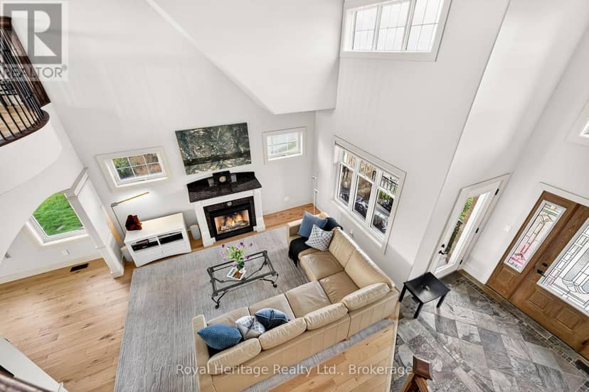 32 Edgewater Drive — photo 17 of 40