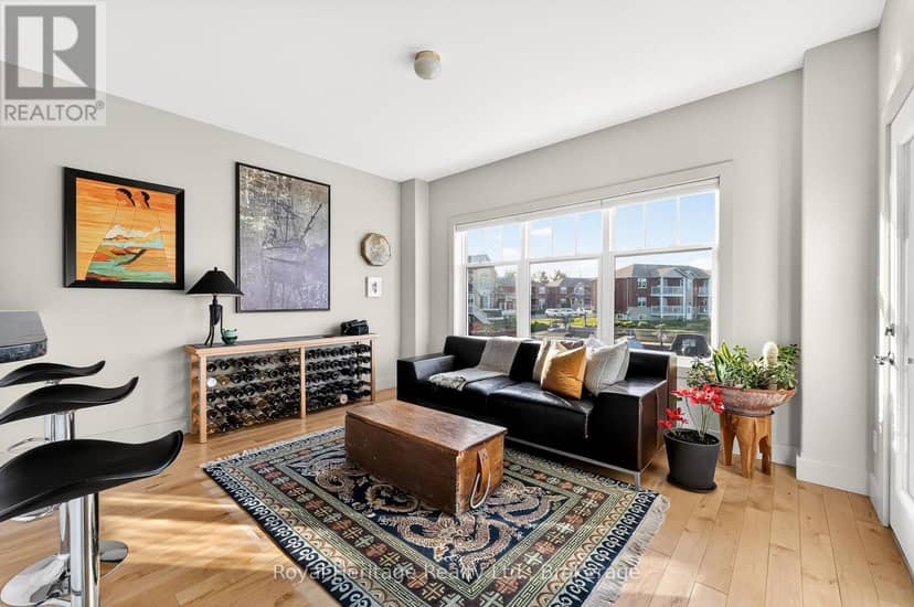 32 Edgewater Drive — photo 9 of 40
