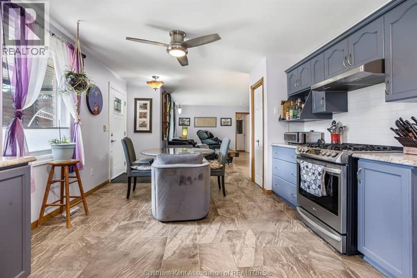 222 Catherine STREET — photo 8 of 37