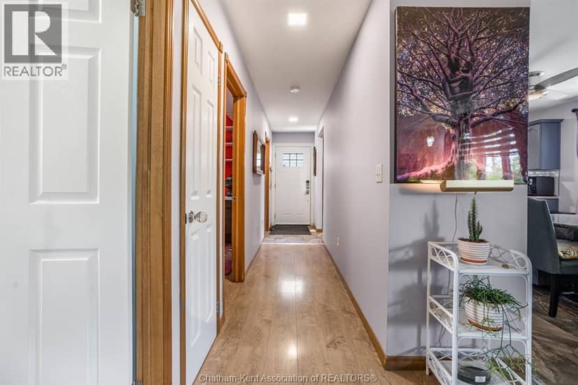 222 Catherine STREET — photo 15 of 37