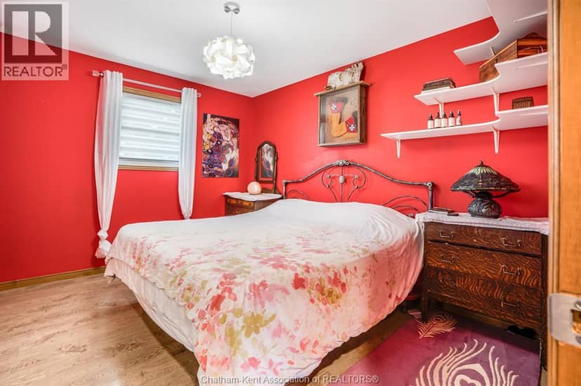 222 Catherine STREET — photo 21 of 37