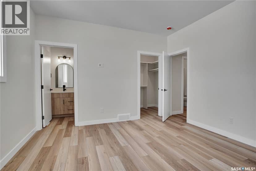 220 Veterans DRIVE — photo 14 of 22