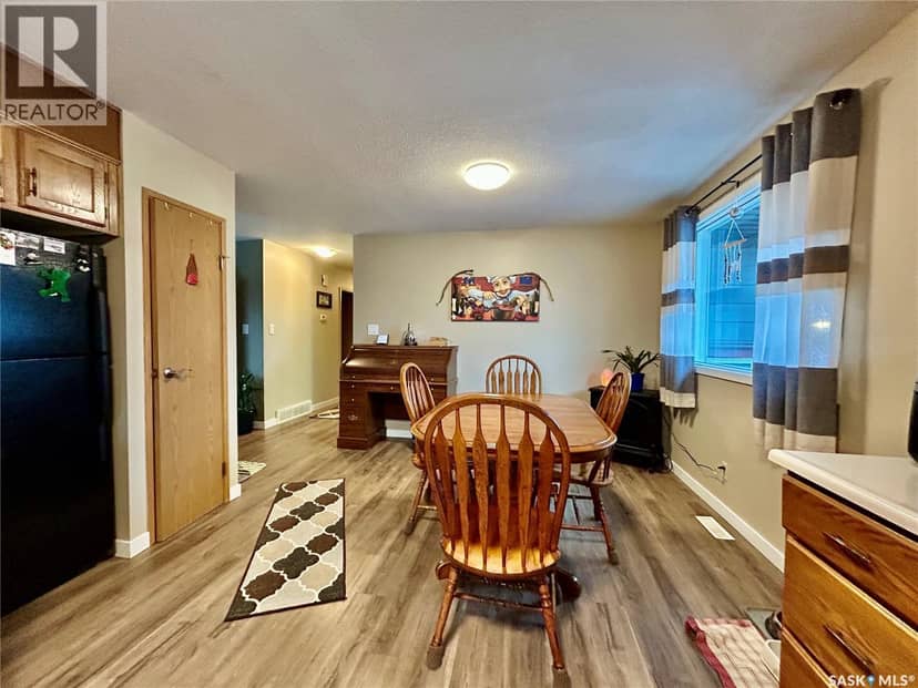 404 5th STREET N, Nipawin, photo 6