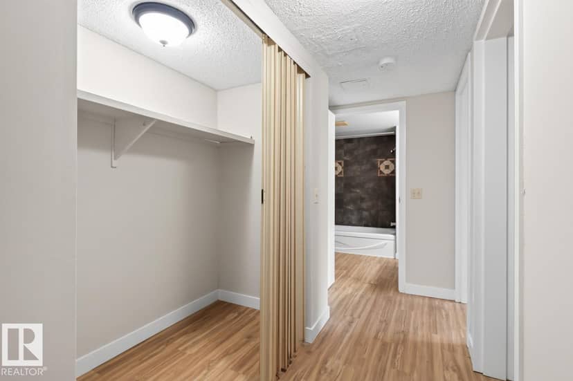 #5 11265 31 AV NW — photo 18 of 30