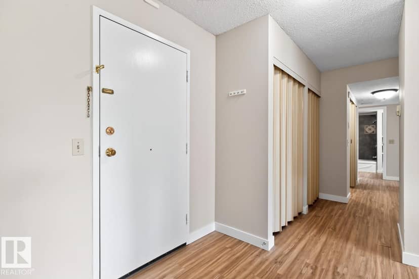 #5 11265 31 AV NW — photo 19 of 30