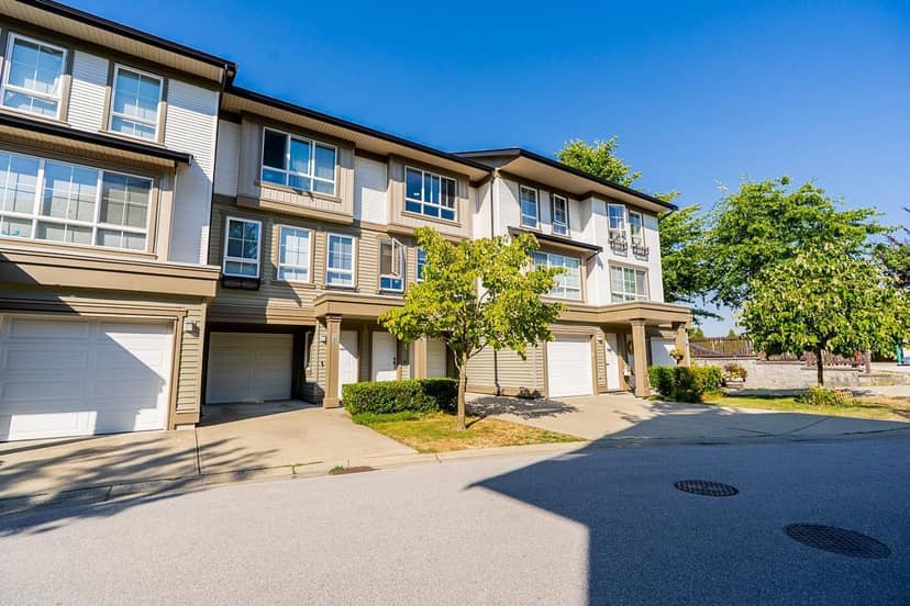 18 19505 68A AVENUE, Surrey, photo 2