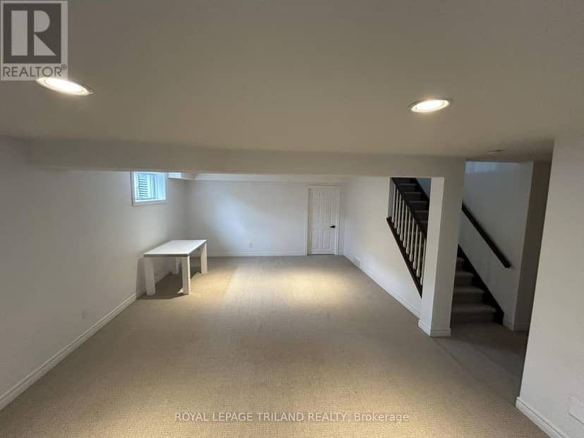 31 - 475 McGarrell Drive Drive — photo 18 of 27