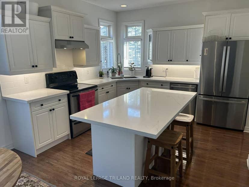 31 - 475 McGarrell Drive Drive — photo 6 of 27