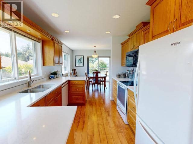 A-4903 PARSONS COURT, Powell River, photo 3