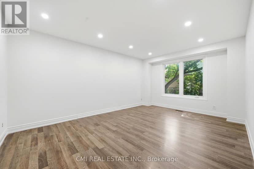 39 Camrose Drive — photo 18 of 40