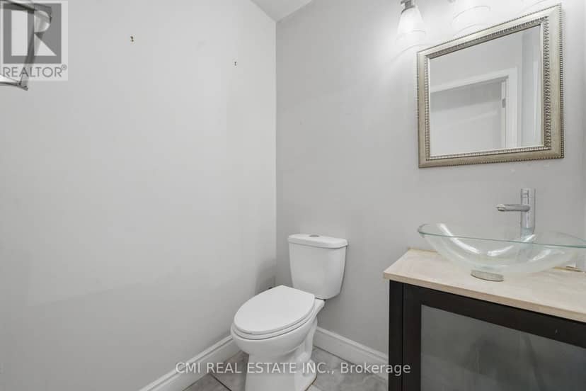 39 Camrose Drive — photo 27 of 40