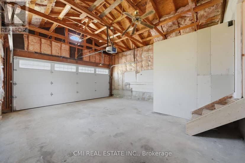 39 Camrose Drive — photo 38 of 40
