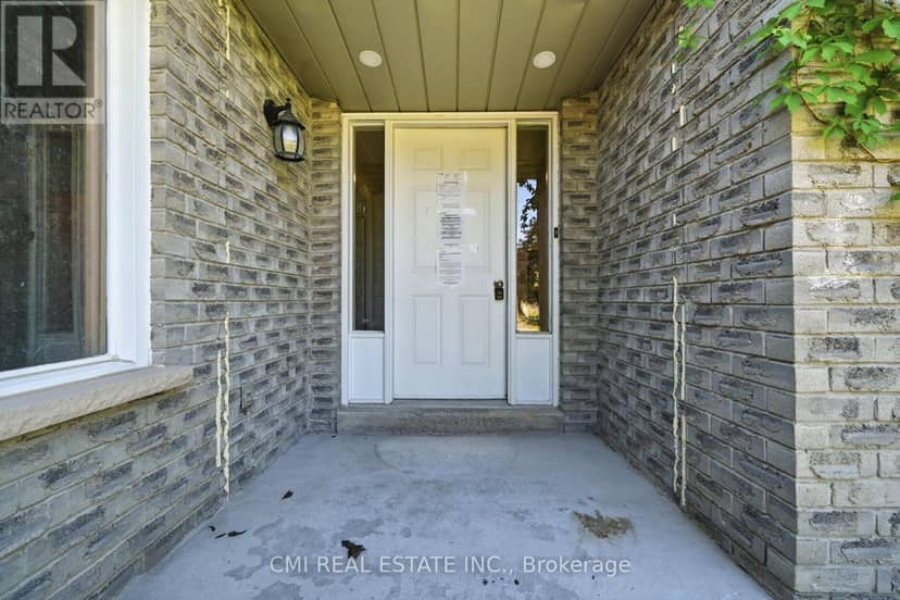 39 Camrose Drive — photo 5 of 40