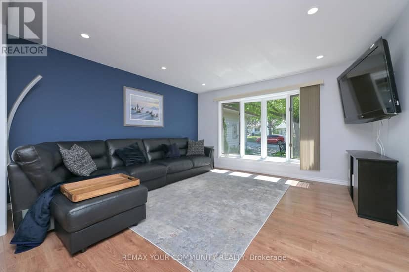 76 Tecumseth Pines Drive — photo 9 of 32