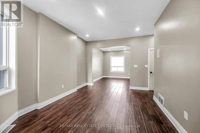 334 Cannon Street E — photo 9 of 40