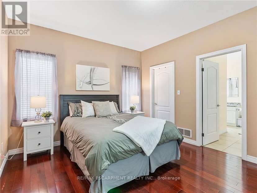 52 Arrowhead Drive — photo 18 of 40