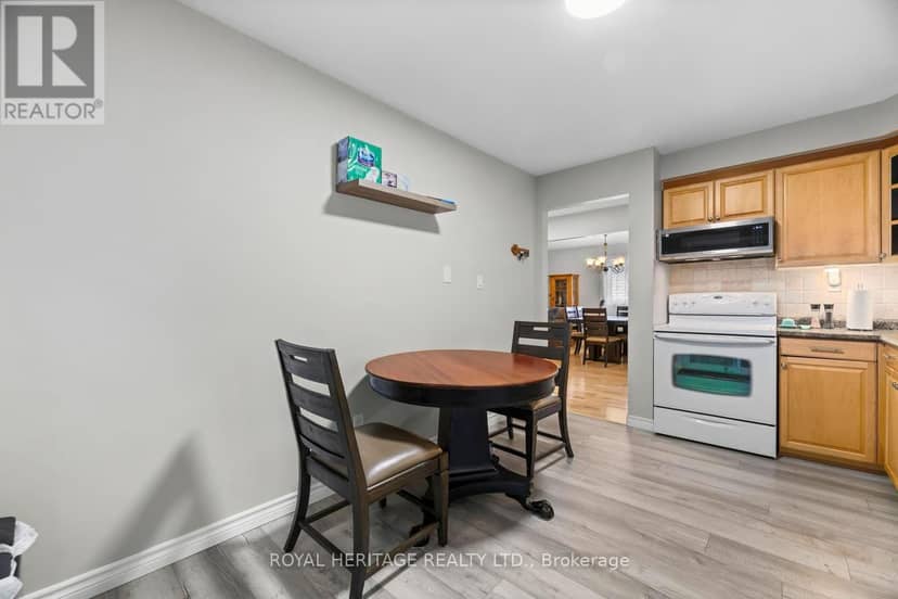 535 Cardinal Drive — photo 9 of 32
