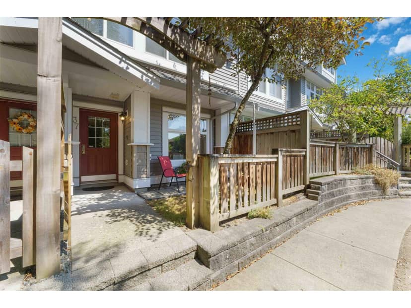 37 20449 66 AVENUE, Langley, photo 2