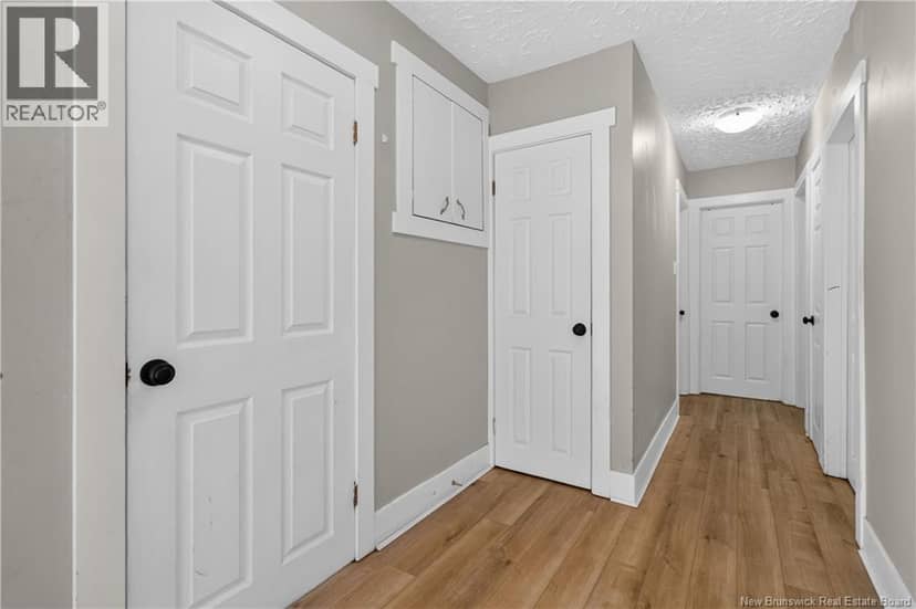176-178 Ayer Avenue — photo 21 of 27