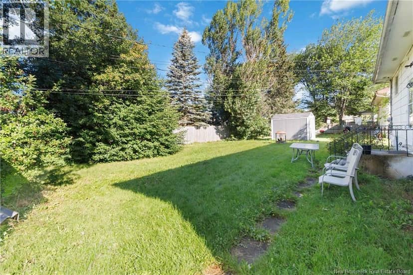 176-178 Ayer Avenue — photo 25 of 27